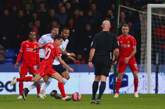 兰德尔被希尔德无球跑位晃晕 后者出空位后接球三分直接命中